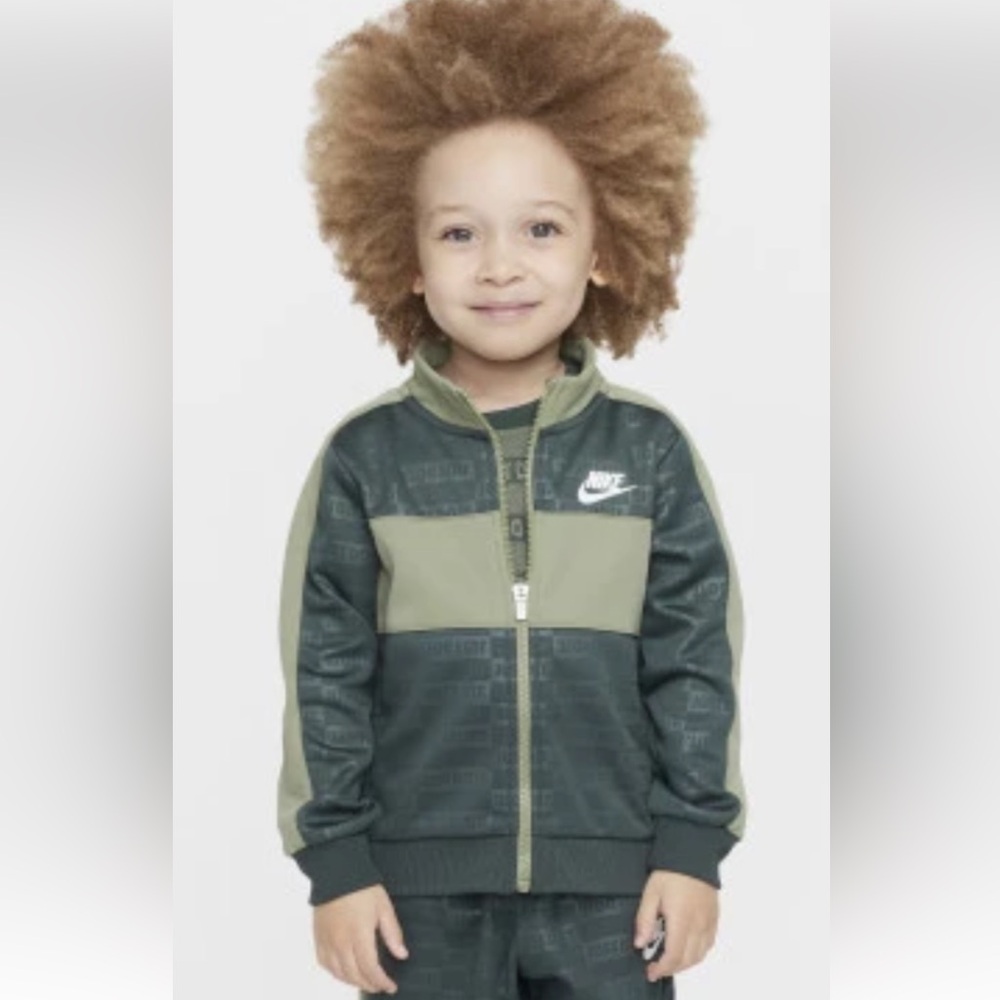 Nike‎ Toddlers size 4T Green Jacket